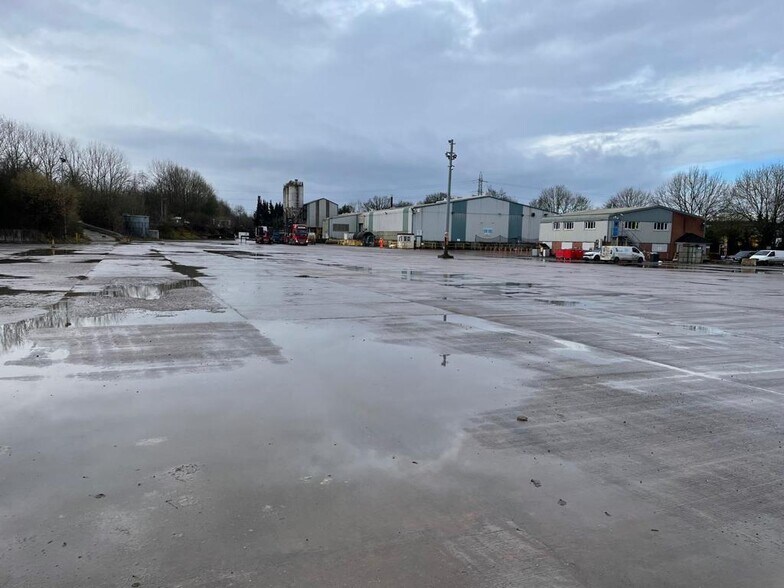 Cannock Rd, Essington à louer - Photo de l’immeuble – Image 3 sur 5