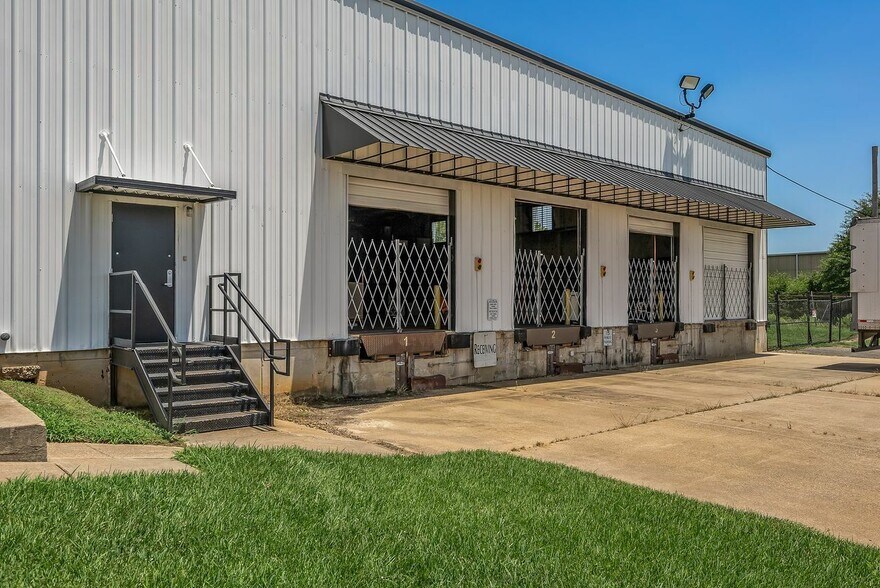 7330 Julie Francis Dr, Shreveport, LA à louer - Photo de l’immeuble – Image 3 sur 10