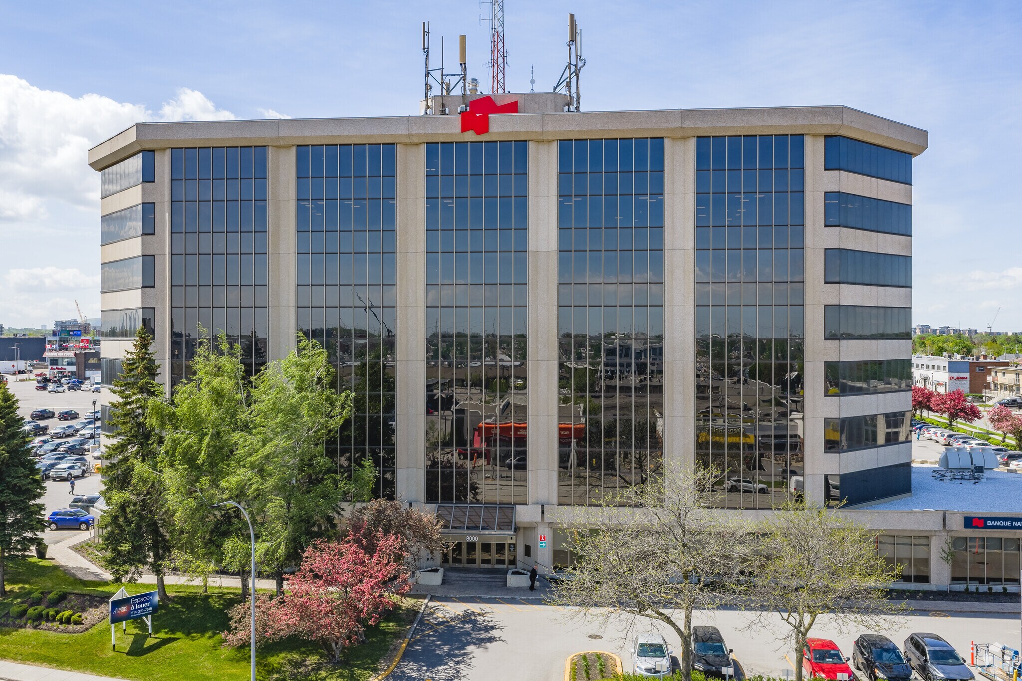 7980-8020 Boul Langelier, Saint-leonard, QC à louer Photo principale– Image 1 sur 8