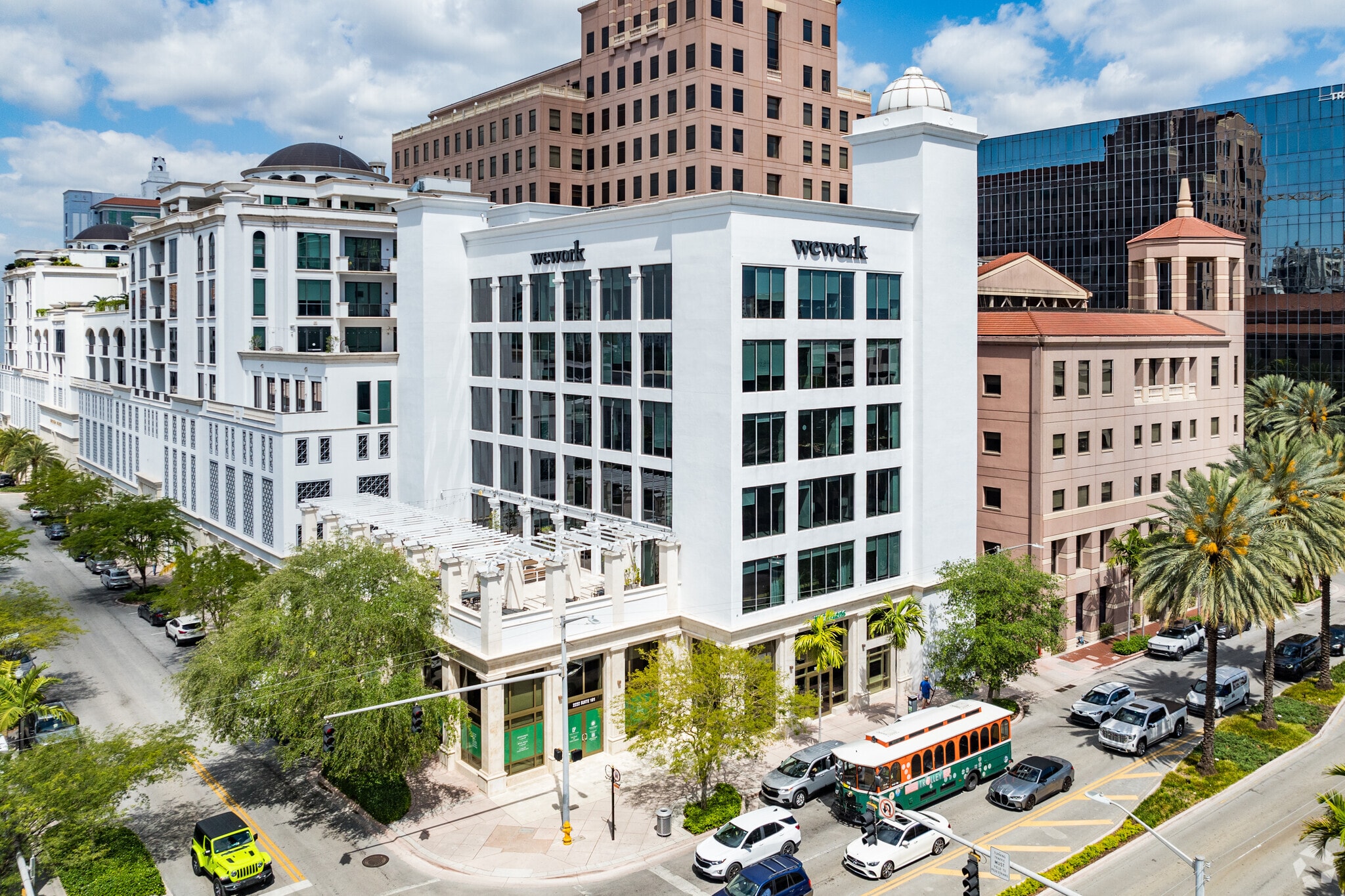 2222 Ponce de Leon Blvd, Coral Gables, FL à louer Photo principale– Image 1 sur 15