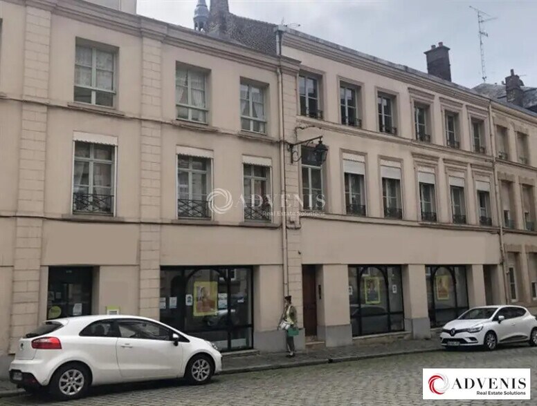 Bureau dans Cambrai à louer - Photo de l’immeuble – Image 1 sur 3
