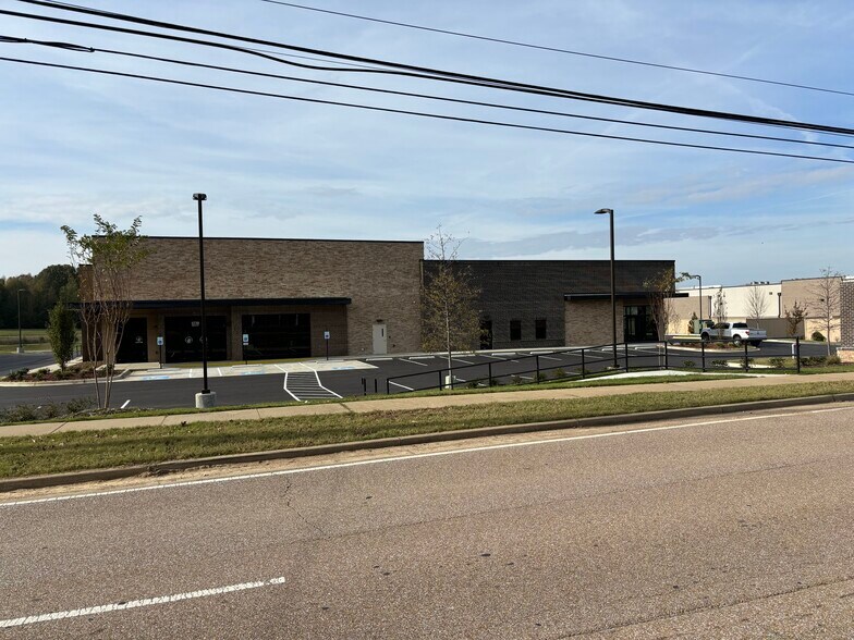 5739 Airline Rd, Arlington, TN à louer - Photo de l’immeuble – Image 2 sur 2