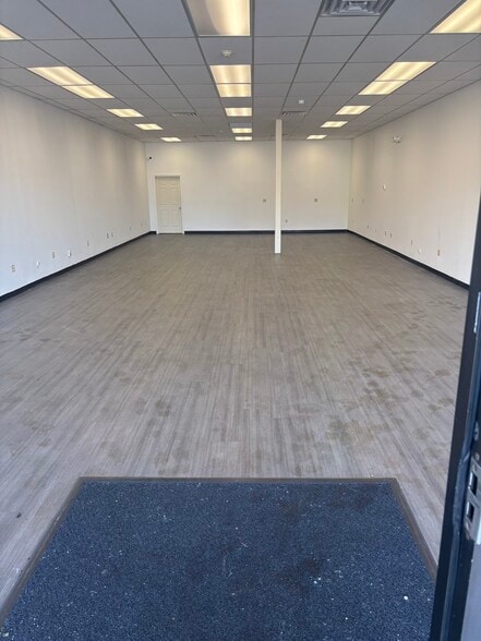 223 S Willow St, Manchester, NH à louer - Photo de l’immeuble – Image 2 sur 5