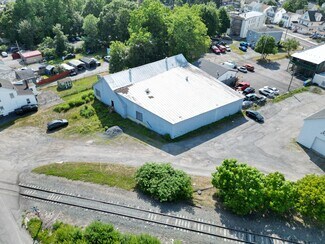 Plus de détails pour 75 Cottage St, Middletown, NY - Industriel/Logistique à vendre