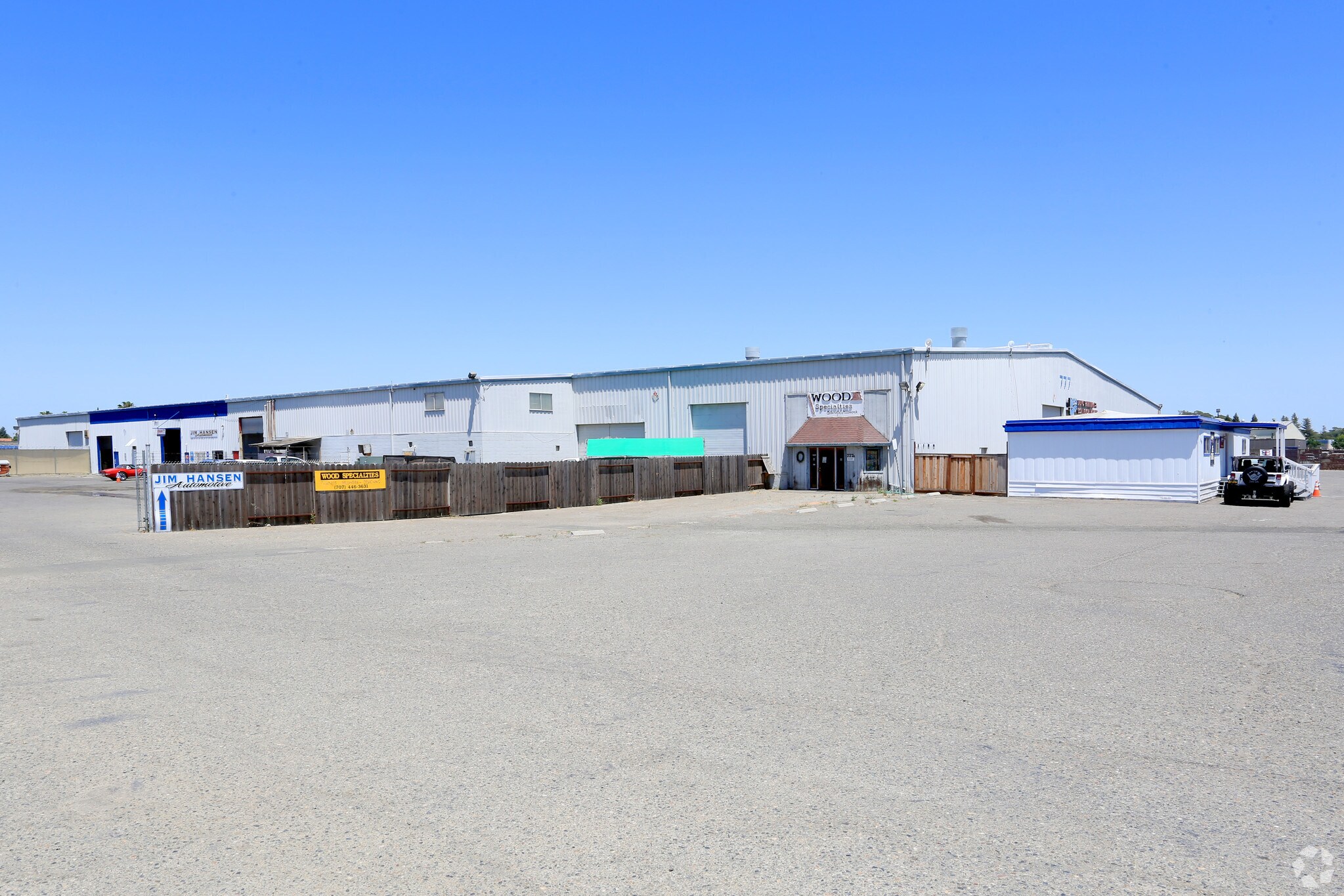 777 Elmira Rd, Vacaville, CA à louer Photo principale– Image 1 sur 5