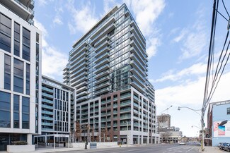 Plus de détails pour 460 Adelaide St E, Toronto, ON - Logement à vendre