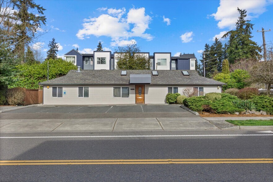 5603 230th St SW, Mountlake Terrace, WA à louer - Photo de l’immeuble – Image 3 sur 18