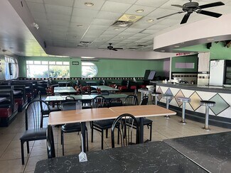 Plus de détails pour 223 9th Ave S, Jacksonville Beach, FL - Local commercial à louer