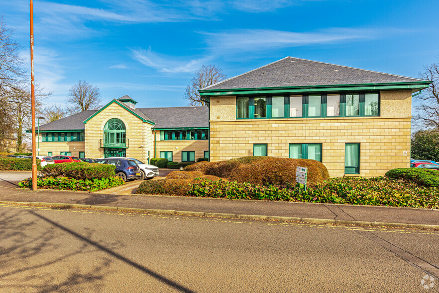 Polmaise Rd, Stirling à louer - Photo principale – Image 1 sur 10
