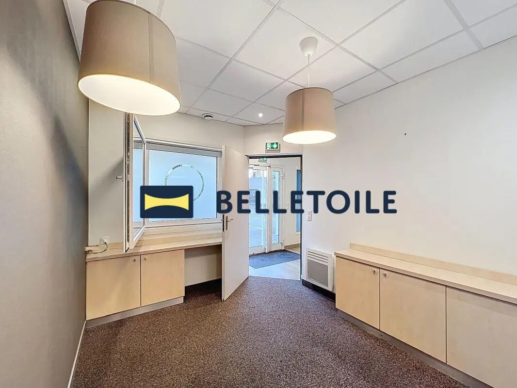 Local commercial dans Maisons-Alfort à louer Photo principale– Image 1 sur 11