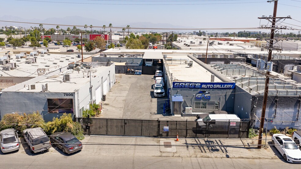 7766 Burnet Ave, Van Nuys, CA à vendre - Photo de l’immeuble – Image 2 sur 20