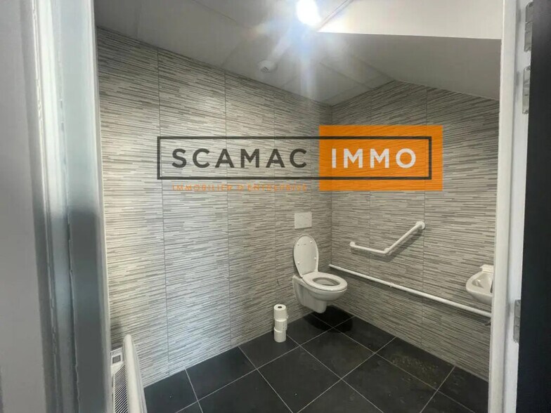 Industriel/Logistique dans Saint-Michel-sur-Orge à louer - Photo de l’immeuble – Image 3 sur 5