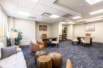 56 Edwards Village Blvd, Edwards, CO à louer Photo intérieure– Image 2 sur 5