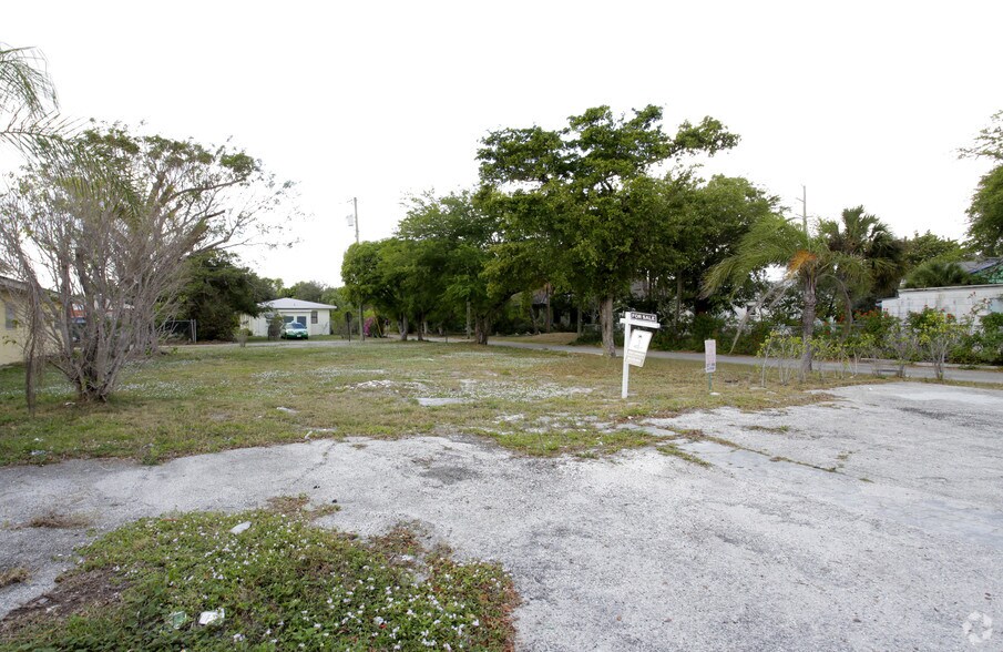 104 SE 1st Ave, Delray Beach, FL à vendre - Photo principale – Image 1 sur 3