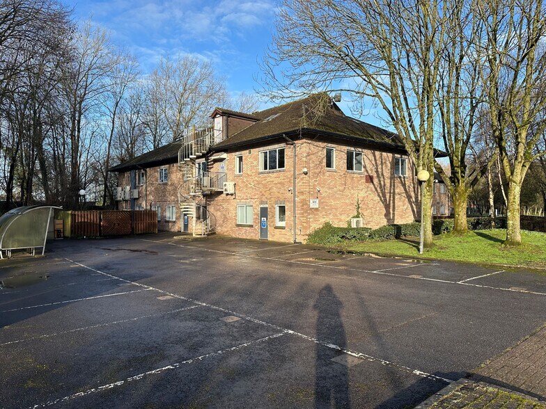 1 Newmarket Ave, Trowbridge à vendre - Photo de l’immeuble – Image 3 sur 10
