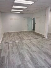 2720 E Oakland Park Blvd, Fort Lauderdale, FL à louer Hall d’entrée– Image 1 sur 7