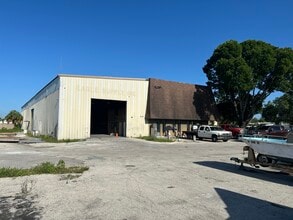 3065 Cranford Ave, Fort Myers, FL à louer Photo intérieure– Image 2 sur 6
