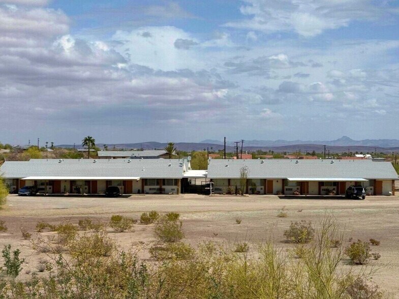 355 S Sahuaro St, Ajo, AZ à vendre - Photo de l’immeuble – Image 1 sur 8