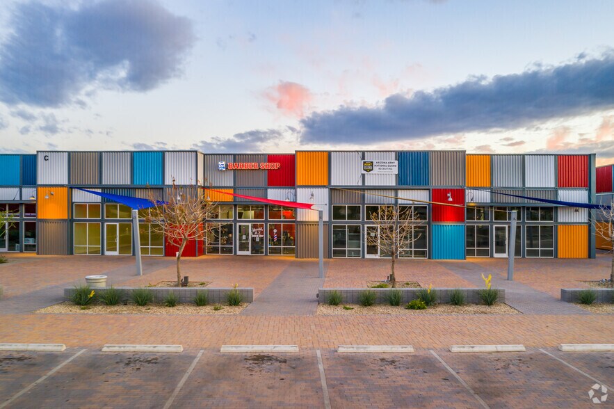 8343 W Van Buren St, Tolleson, AZ à louer - Photo de l’immeuble – Image 3 sur 10