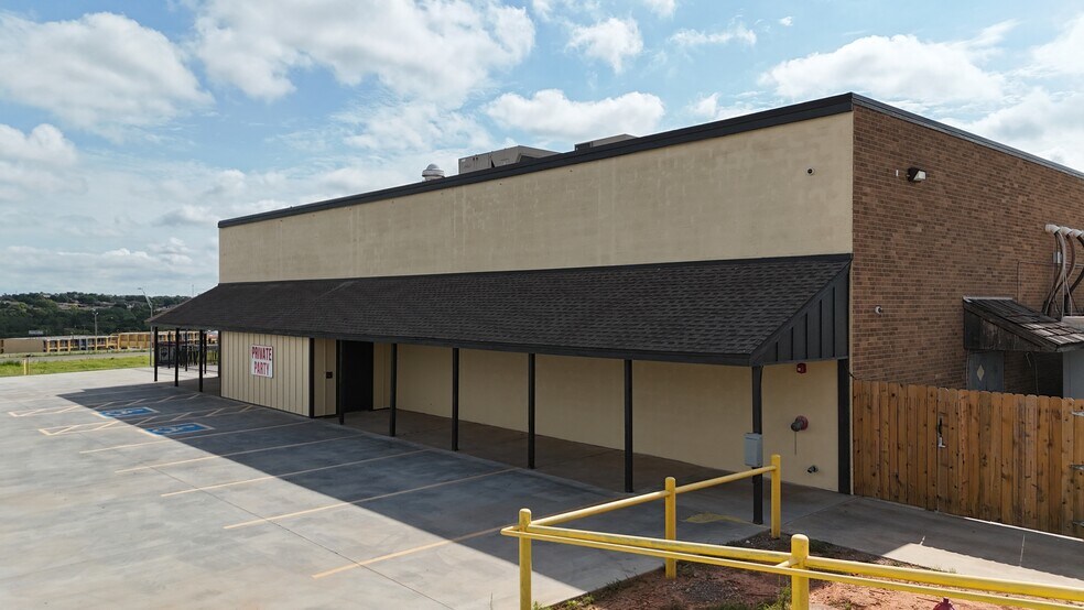 23894 S Frontage Rd, Weatherford, OK à vendre - Photo de l’immeuble – Image 2 sur 40