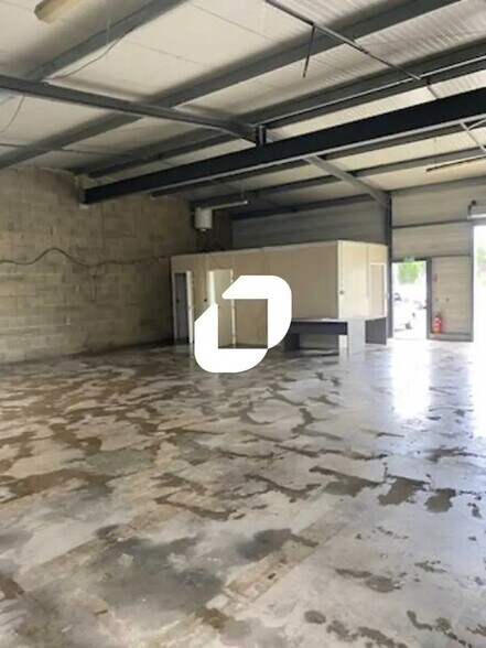 Local d’activités dans Izon à louer - Photo intérieure – Image 2 sur 15