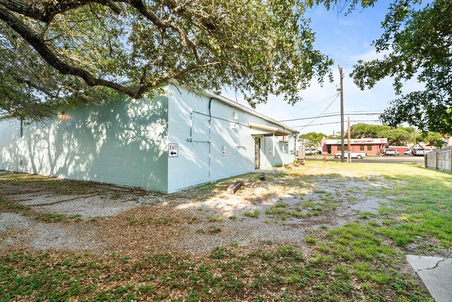 1700 Highway 35 N, Rockport, TX à vendre - Photo de l’immeuble – Image 3 sur 43