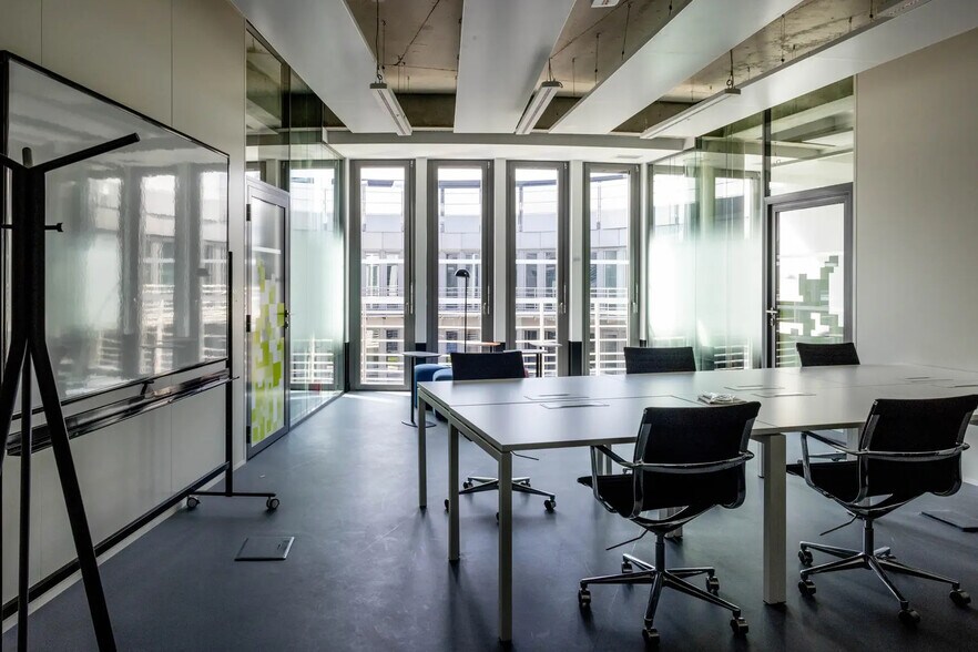 Bureau dans Sarcelles à louer - Photo intérieure – Image 2 sur 3