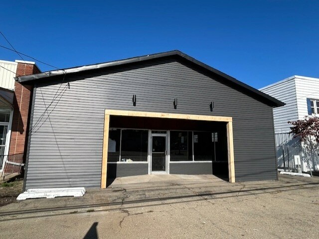 3406 W Lake Rd, Erie, PA à louer - Photo de l’immeuble – Image 1 sur 3