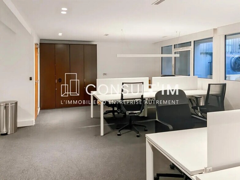 Bureau dans Puteaux à louer - Photo de l’immeuble – Image 2 sur 7