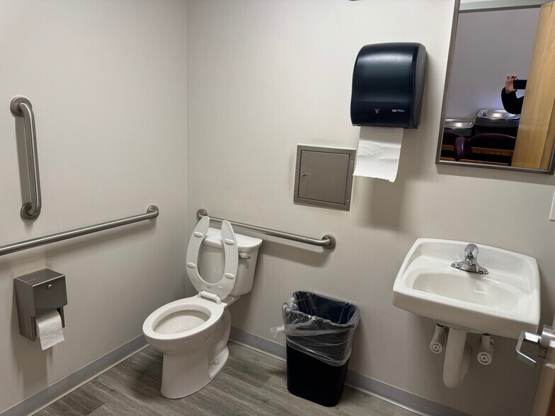 127 Canvass St, Cohoes, NY à louer - Photo de l’immeuble – Image 3 sur 14