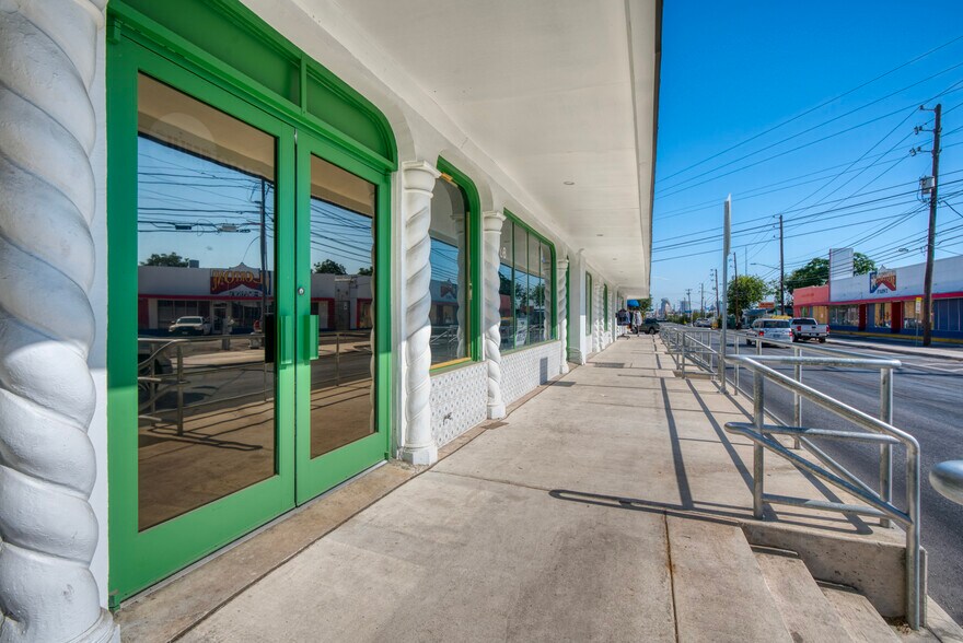 700-714 Fredericksburg Rd, San Antonio, TX à louer - Photo de l’immeuble – Image 2 sur 12