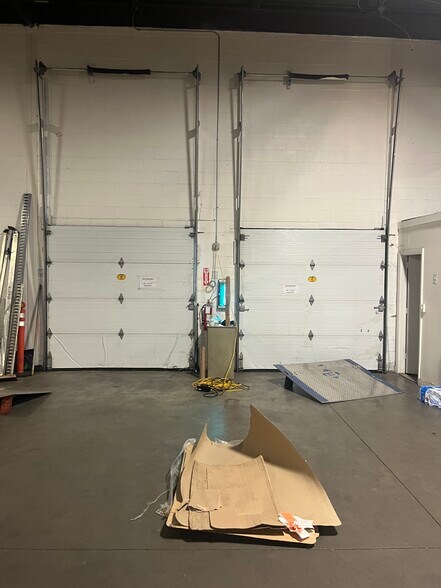 146 Campanelli Pky, Stoughton, MA à louer - Photo de l’immeuble – Image 2 sur 8