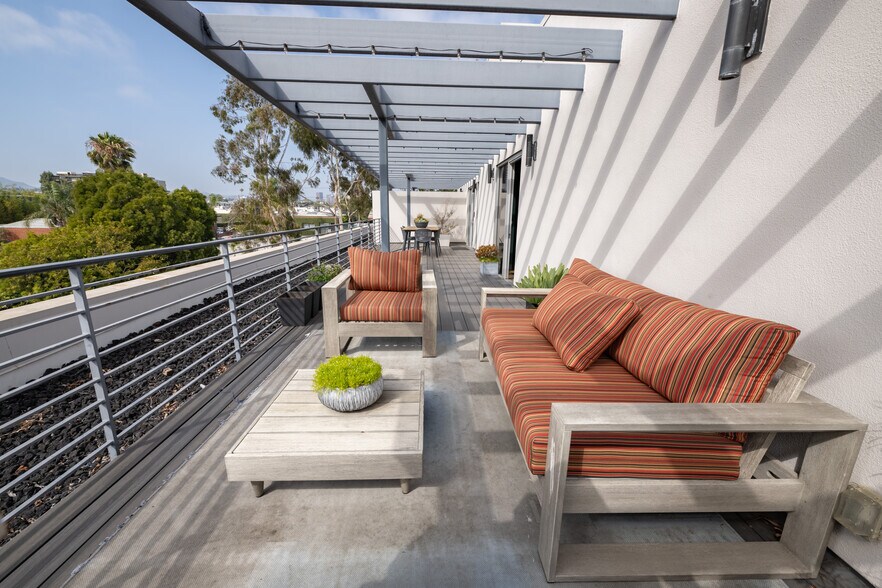 1538 20th St, Santa Monica, CA à louer - Photo de l’immeuble – Image 2 sur 26