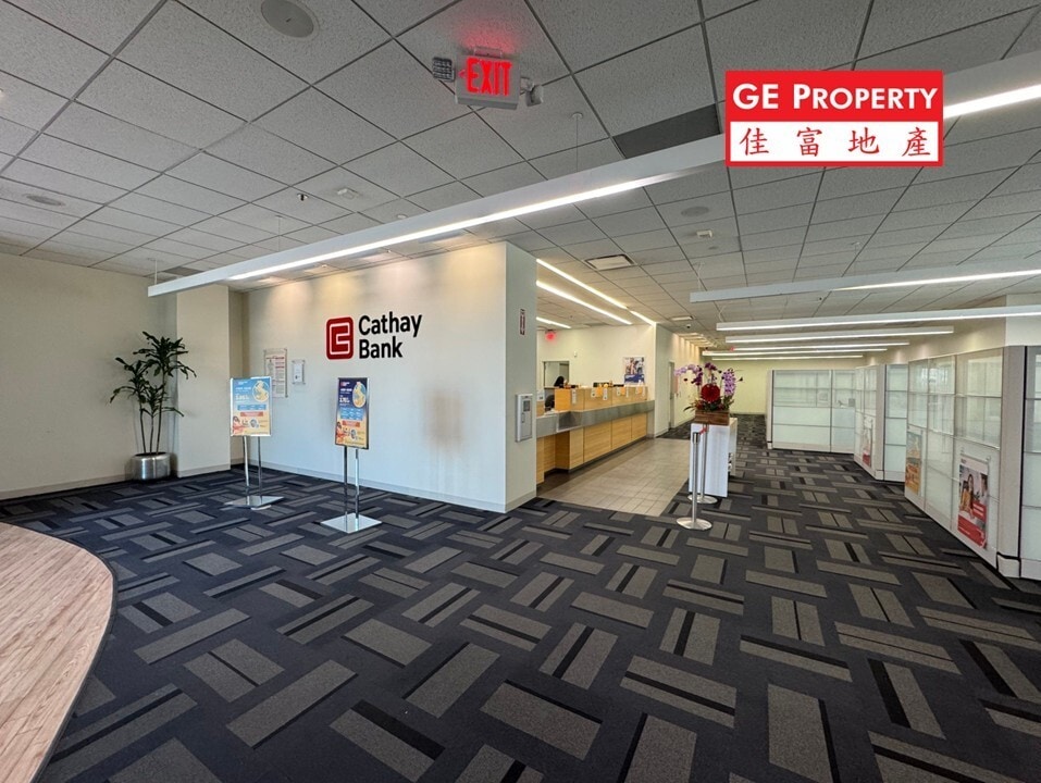 500-580 W Main St, Alhambra, CA à louer Photo intérieure– Image 1 sur 5