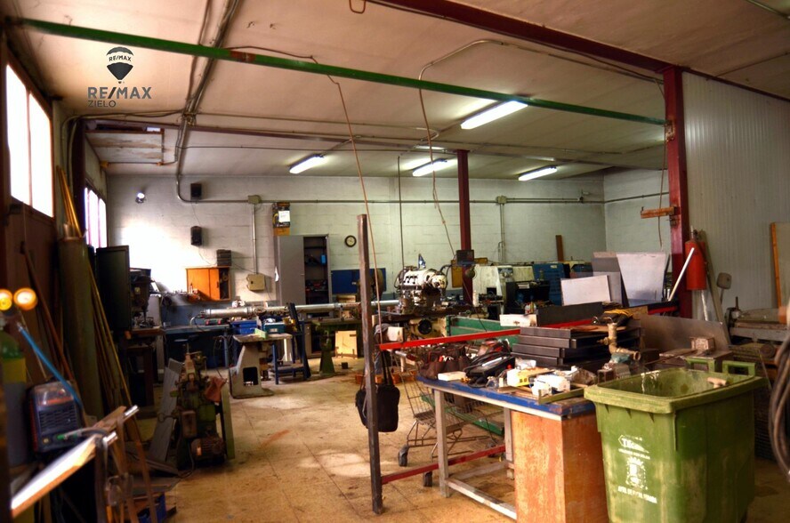 Industriel/Logistique dans Leganés, Madrid à vendre - Photo de l’immeuble – Image 2 sur 36