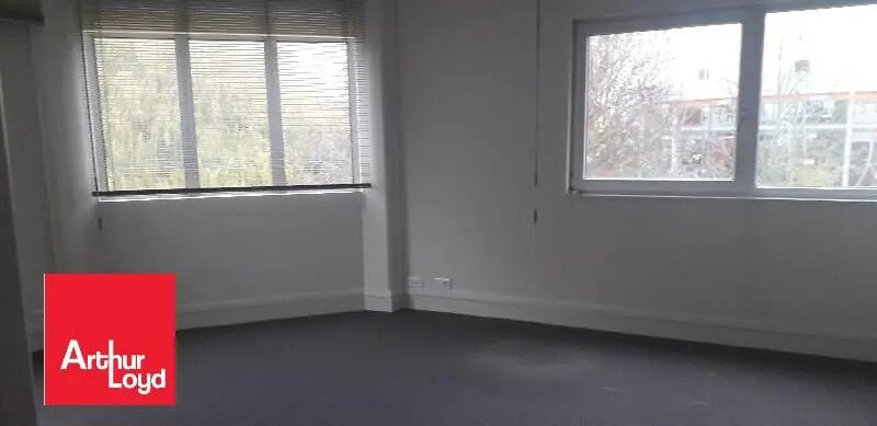 Bureau dans Chartres à louer - Photo de l’immeuble – Image 2 sur 2