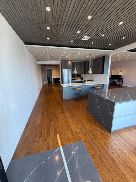 23-21 Broadway, Fair Lawn, NJ à louer - Photo de l’immeuble – Image 2 sur 9