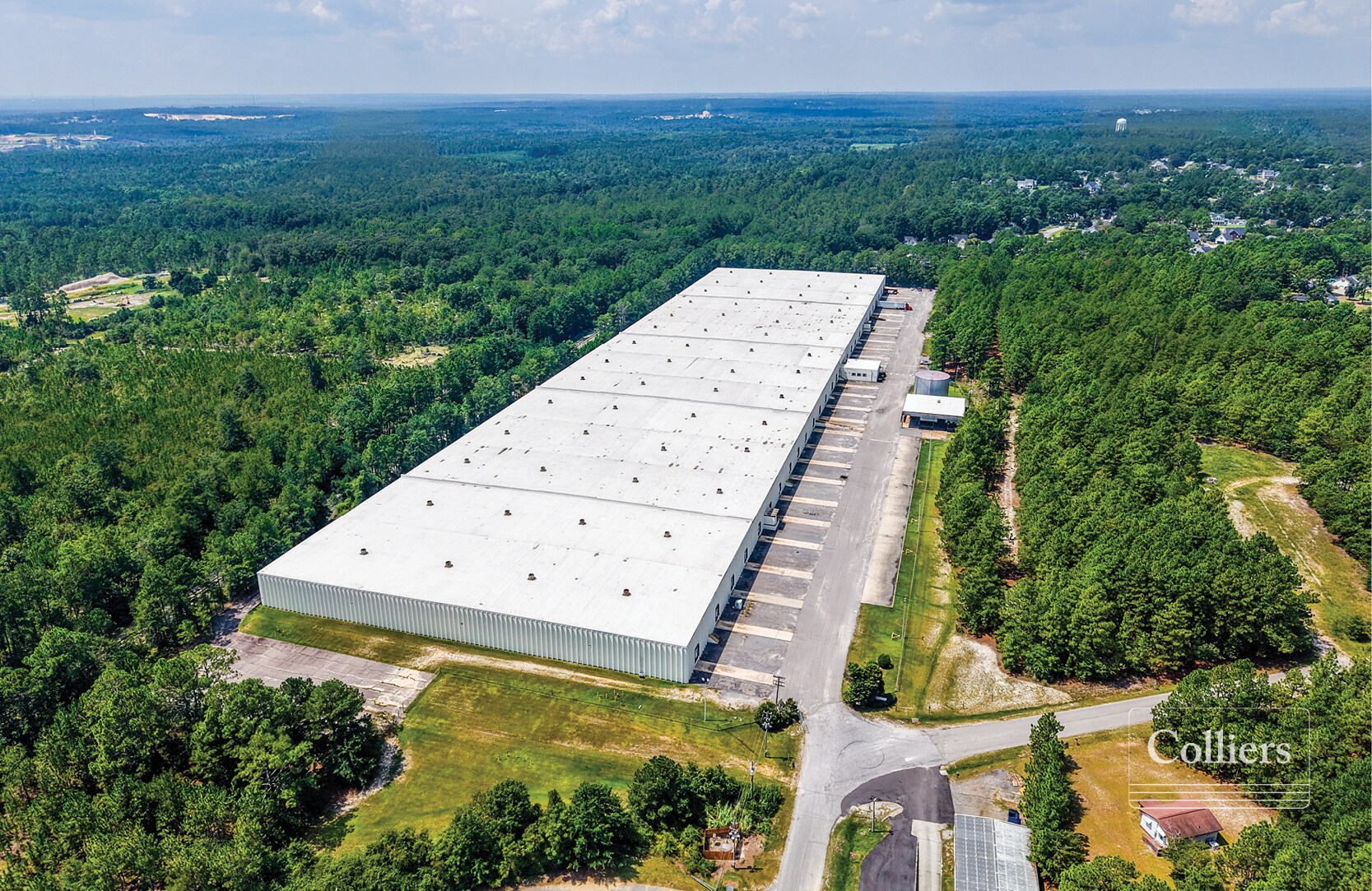235 Standard Warehouse Rd, Lugoff, SC à louer Photo de l’immeuble– Image 1 sur 9