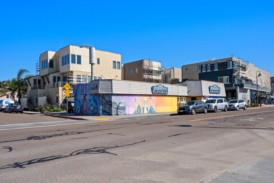 911 Seacoast Dr, Imperial Beach, CA à vendre - Photo de l’immeuble – Image 2 sur 3