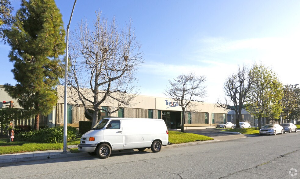 1065 Comstock St, Santa Clara, CA à vendre - Photo de l’immeuble – Image 3 sur 3