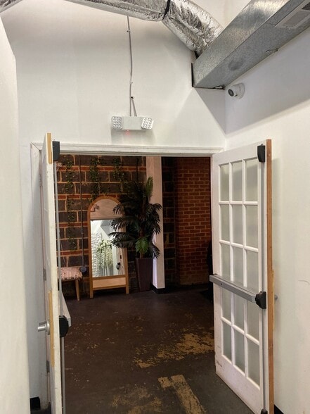 5503-5505 Reisterstown Rd, Baltimore, MD à louer - Photo intérieure – Image 1 sur 17