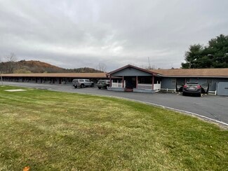 Plus de détails pour 42 Stockbridge Rd, West Stockbridge, MA - Hôtellerie à vendre