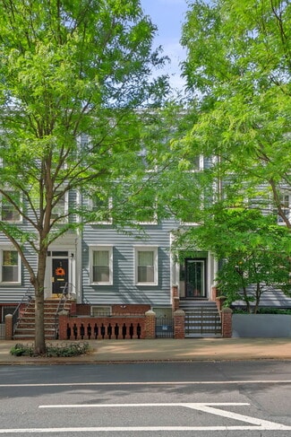 Plus de détails pour 30 Bergen St, Brooklyn, NY - Logement à vendre