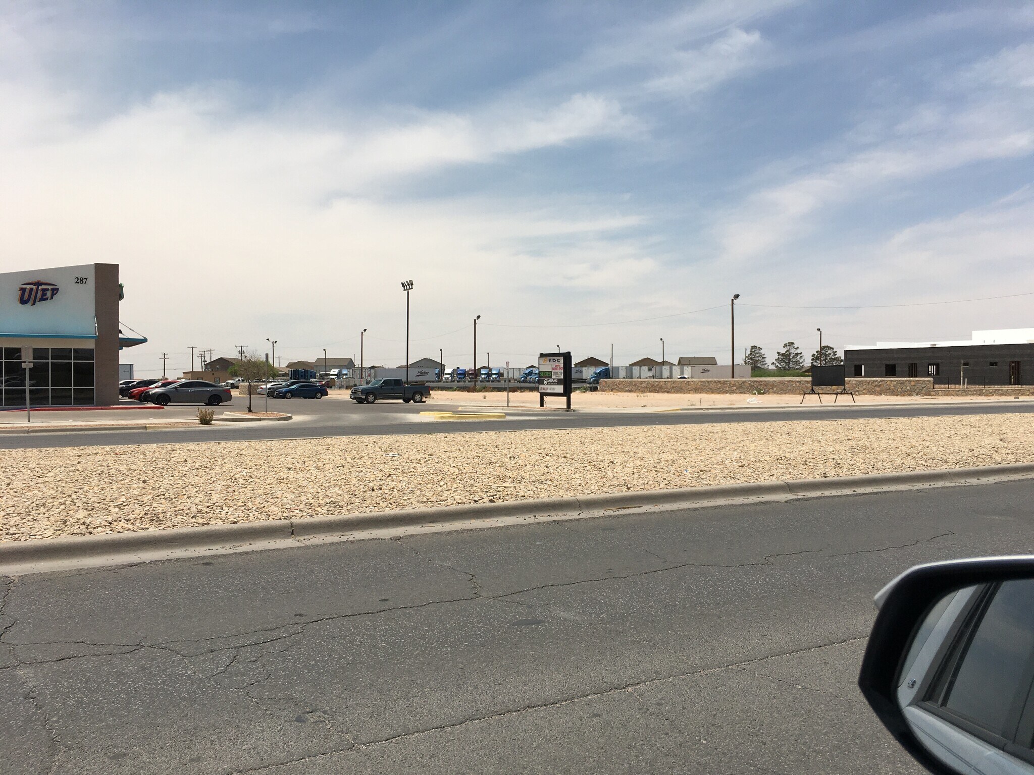 287 S Darrington Rd, El Paso, TX à vendre Photo principale– Image 1 sur 13