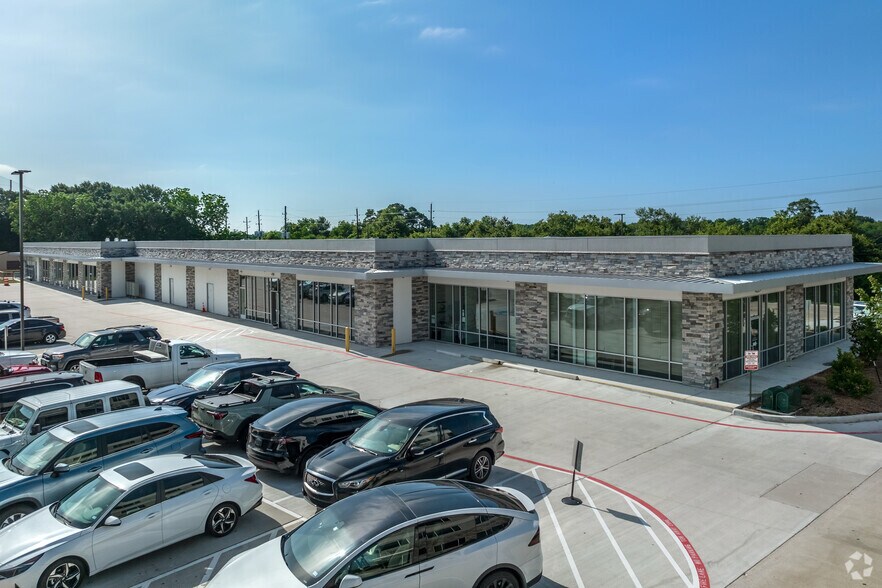 17110 House Hahl Rd, Cypress, TX à louer - Photo de l’immeuble – Image 2 sur 4