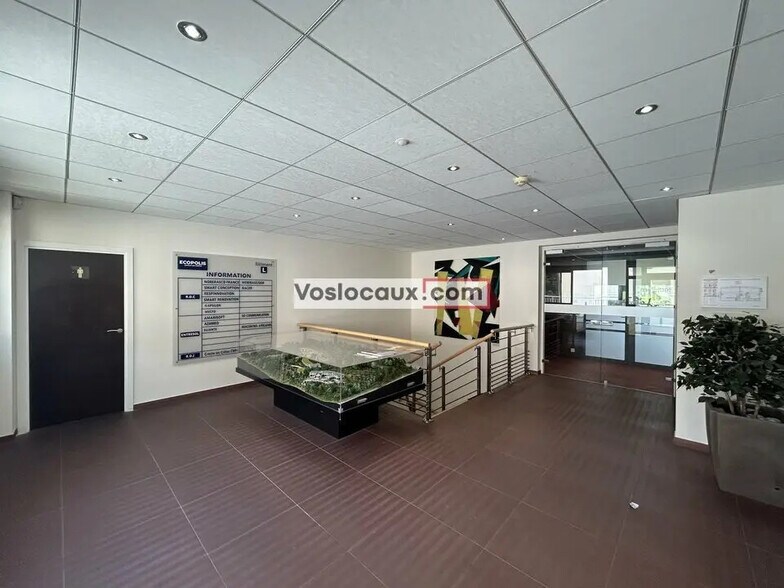 Bureau dans SOPHIA ANTIPOLIS à louer - Photo de l’immeuble – Image 1 sur 6