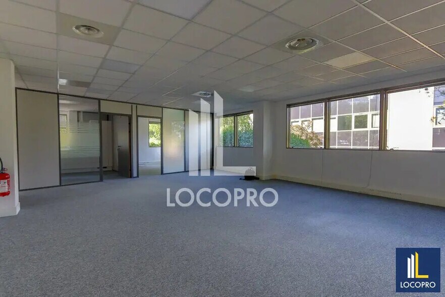 Bureau dans Aix-en-Provence à louer - Photo de l’immeuble – Image 3 sur 6