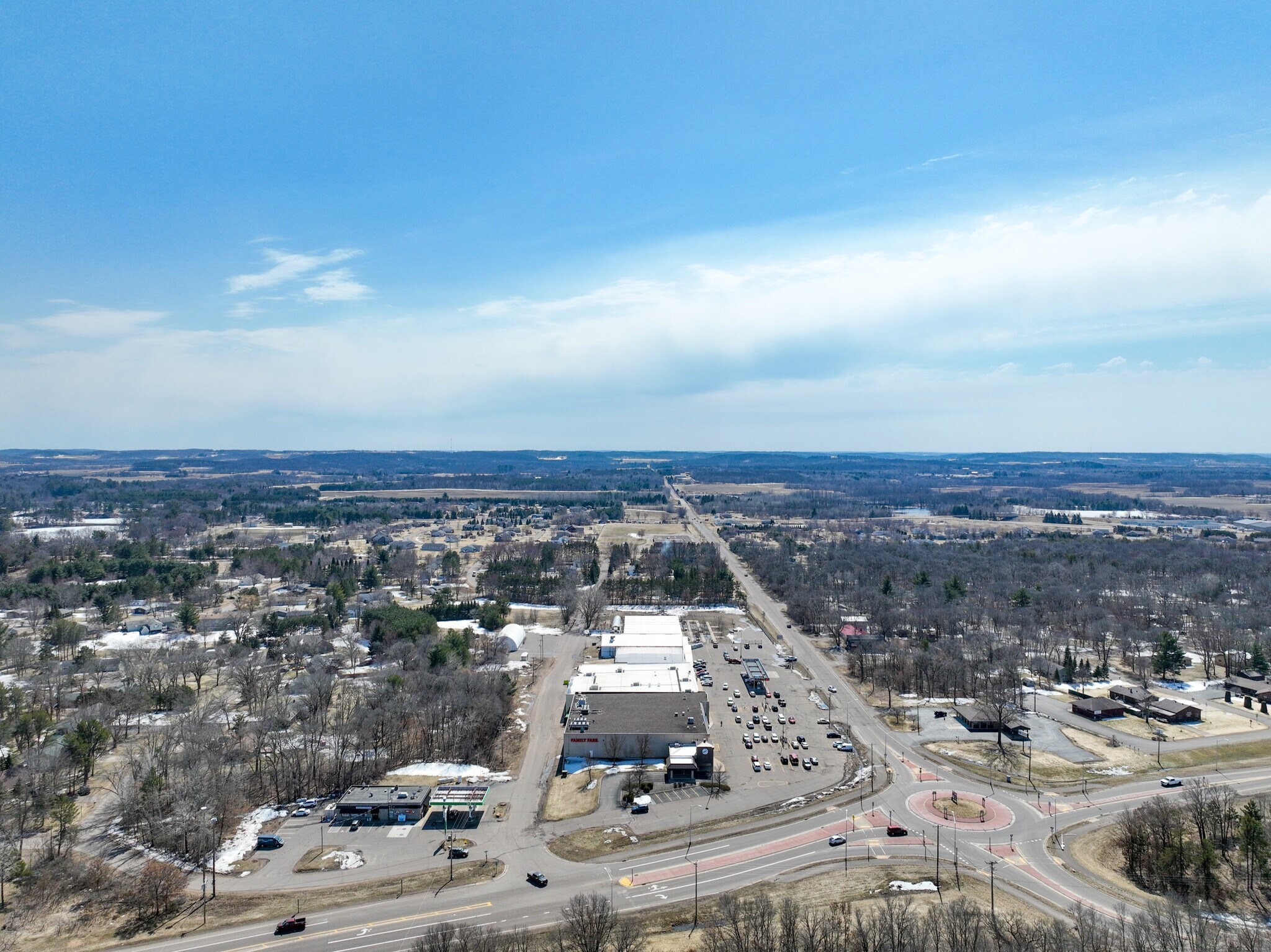17158 County Highway J, Chippewa Falls, WI à louer Photo principale– Image 1 sur 19