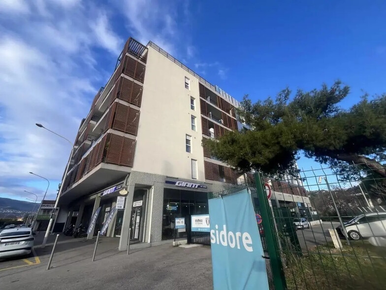 Bureau dans Nice à louer - Photo de l’immeuble – Image 1 sur 6