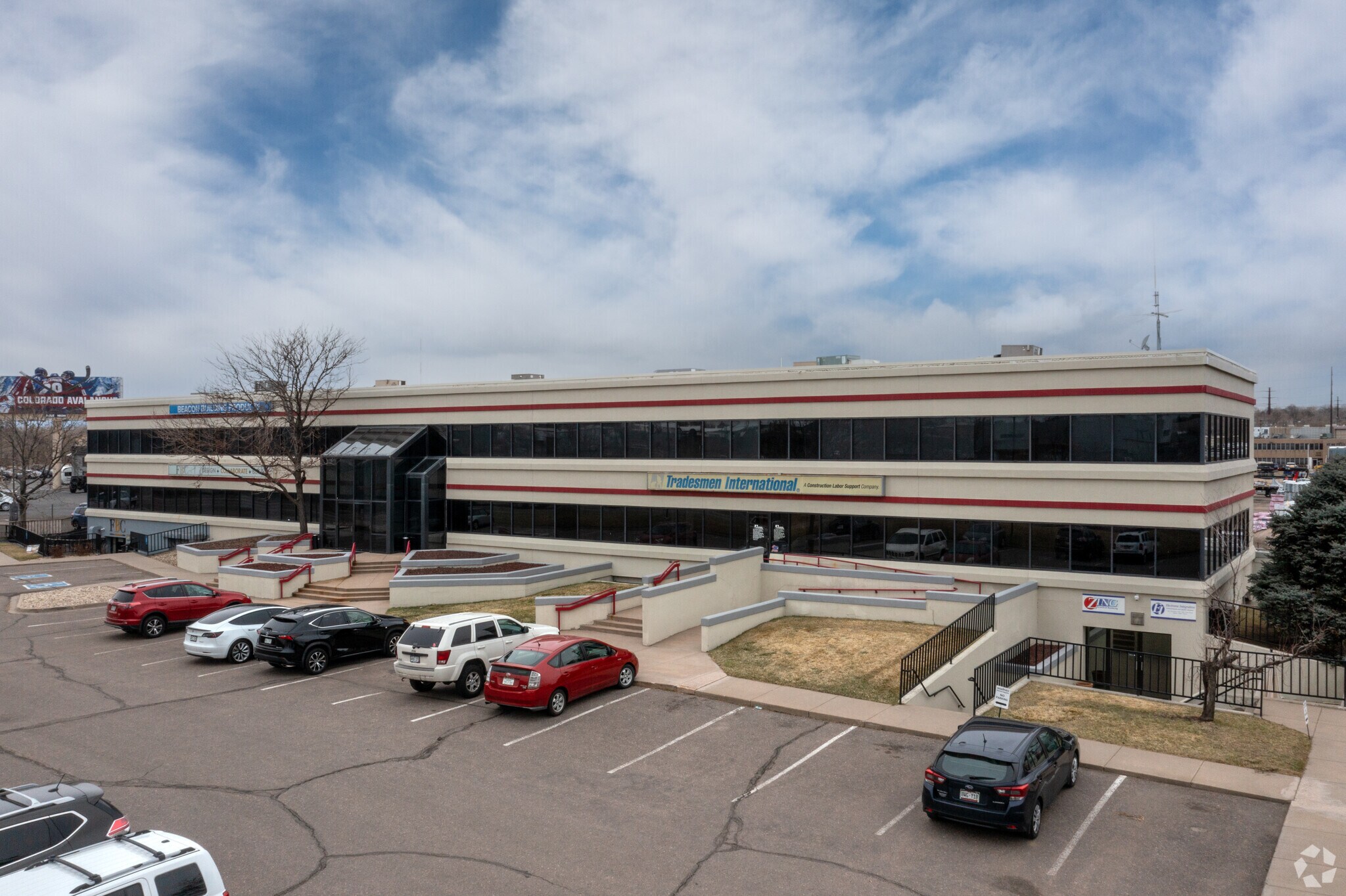 1205 S Platte River Dr, Denver, CO à louer Photo principale– Image 1 sur 5